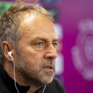 开云体育下载-弗利克：培尼亚训练很努力 是否签新门仍需讨论