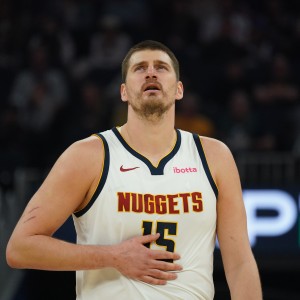 开云登录入口-最新代言人！约基奇连续四个赛季25+三双 NBA历史首人